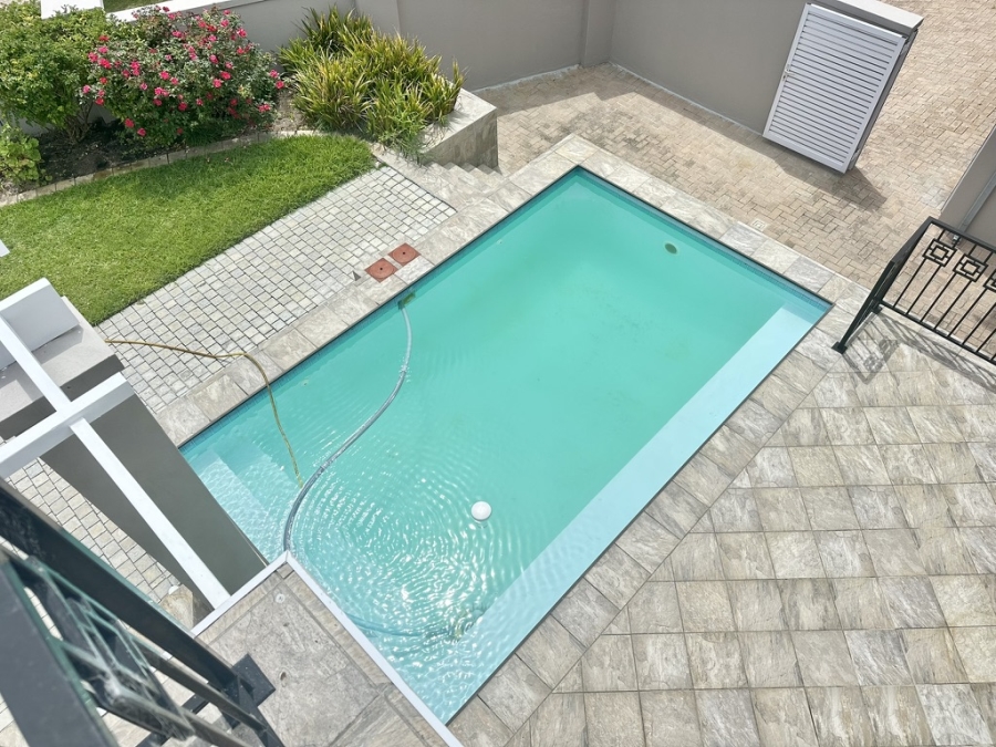 4 Bedroom Property for Sale in The Village Western Cape